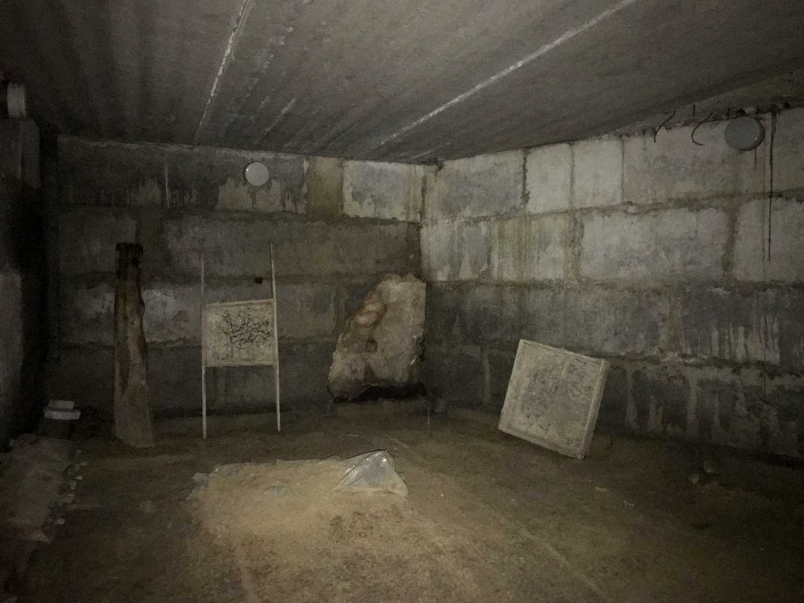 1737718620946015