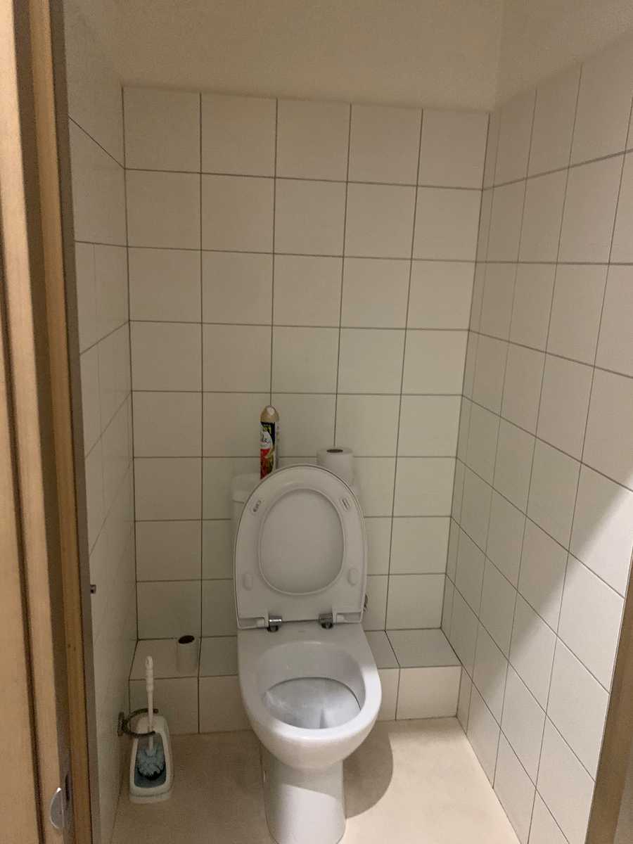 1830207359413058