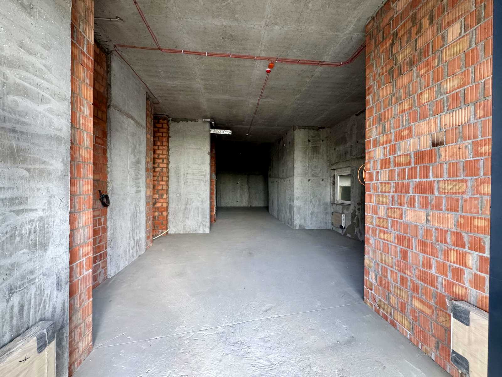1840246053108108