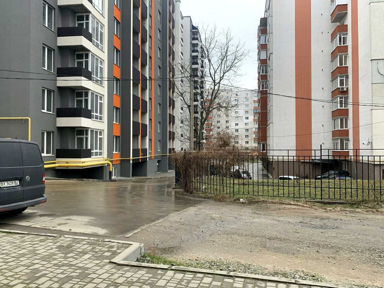 1827478431337484