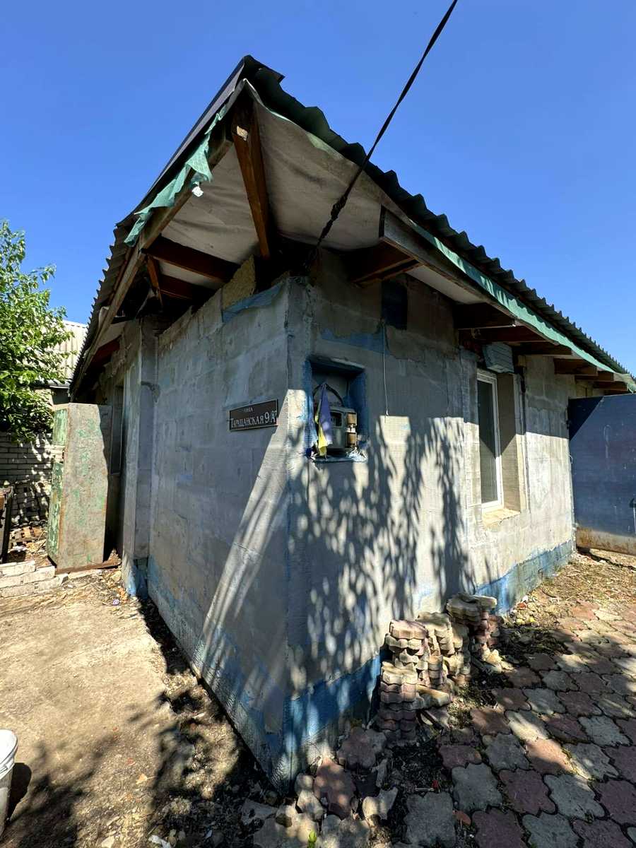 1837695537594895