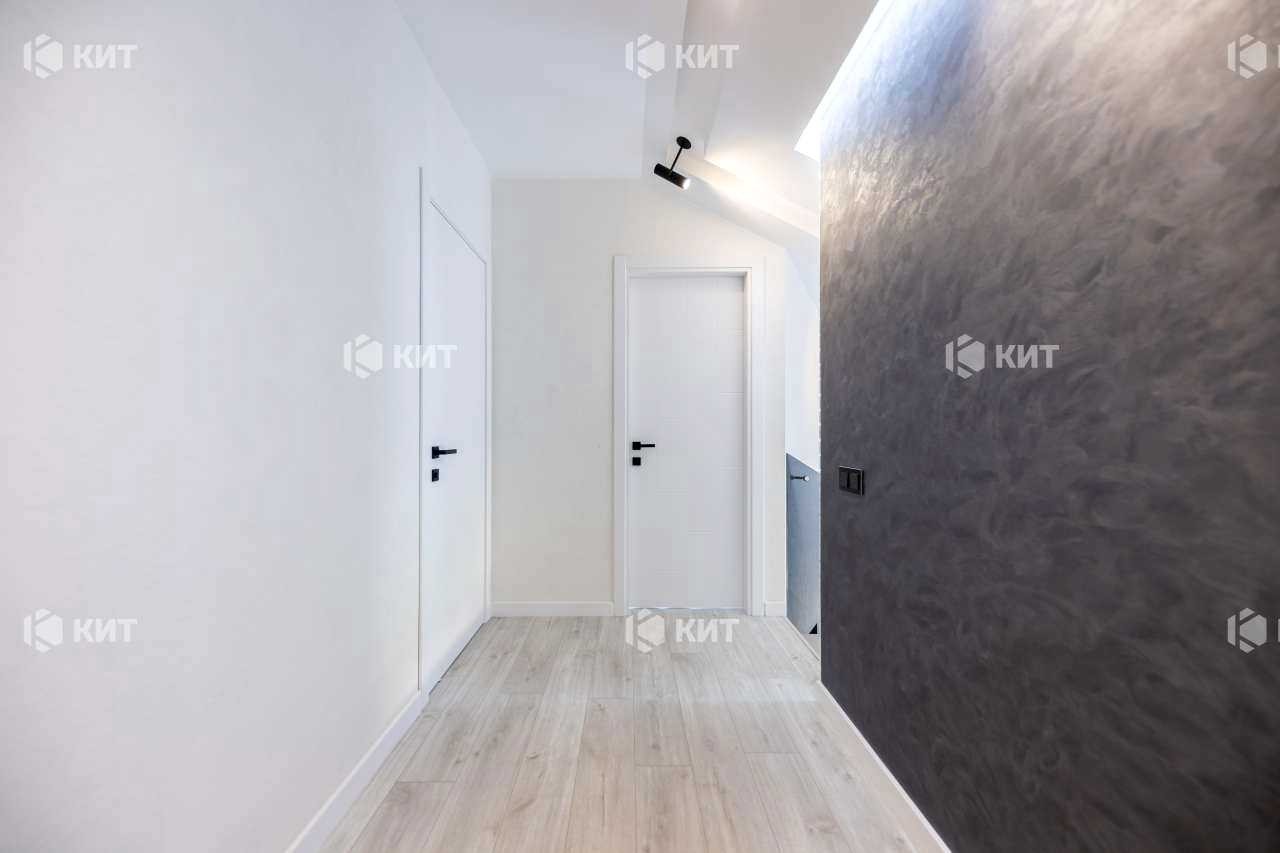 1842697630984467