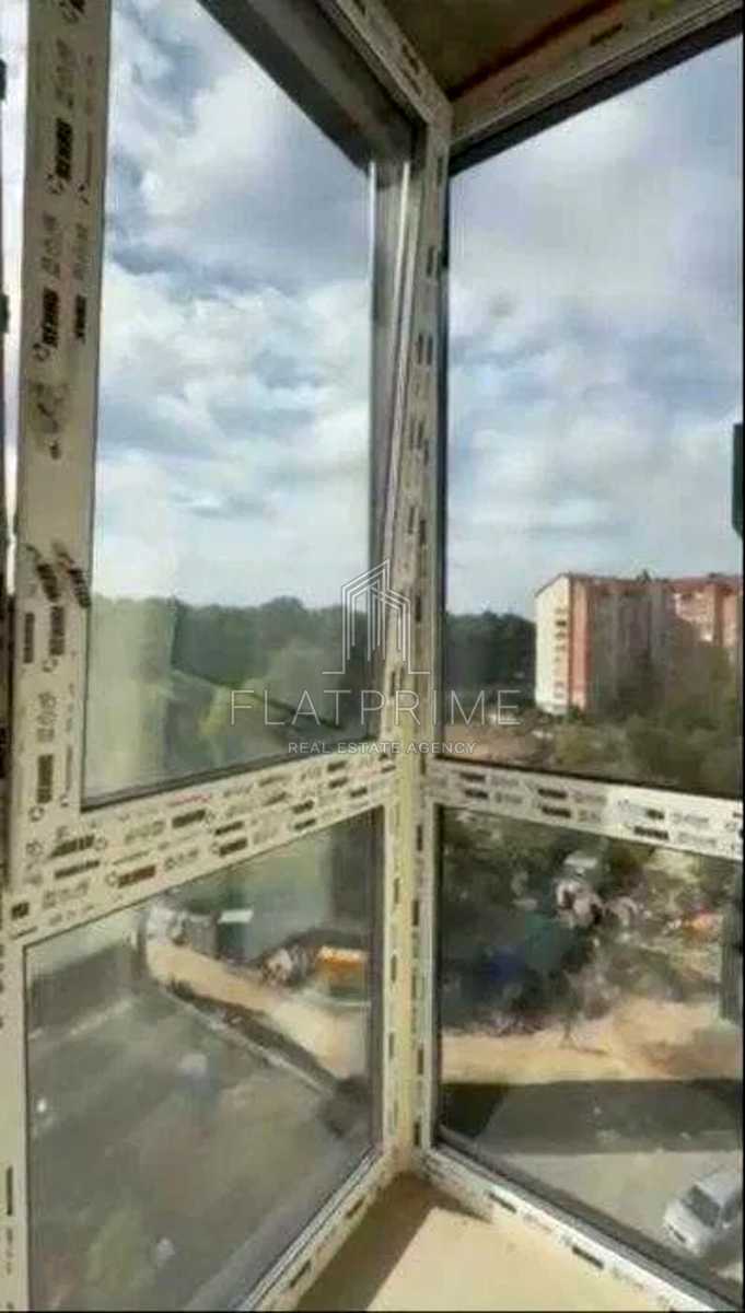 1851579067751893
