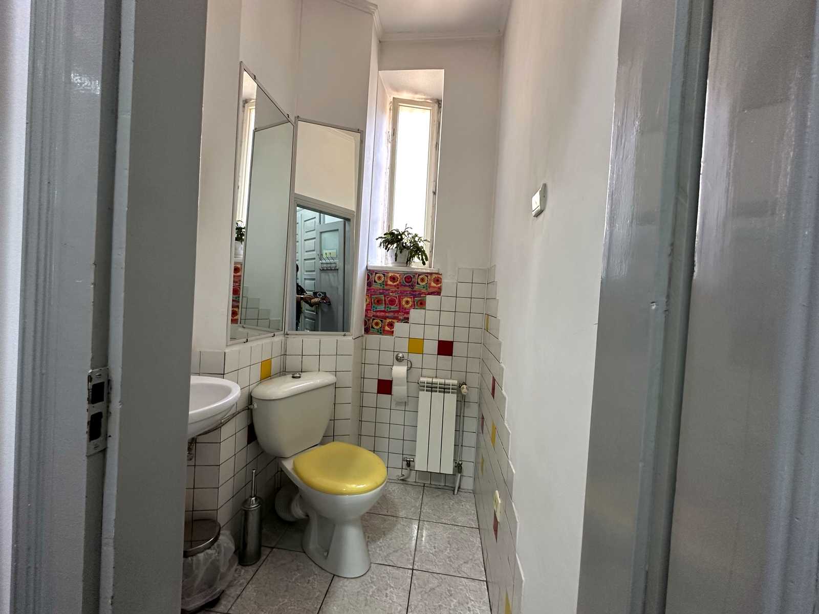 1785709684218138