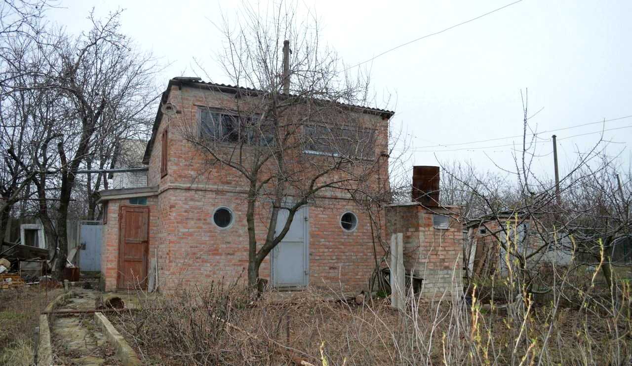 1834807417638427