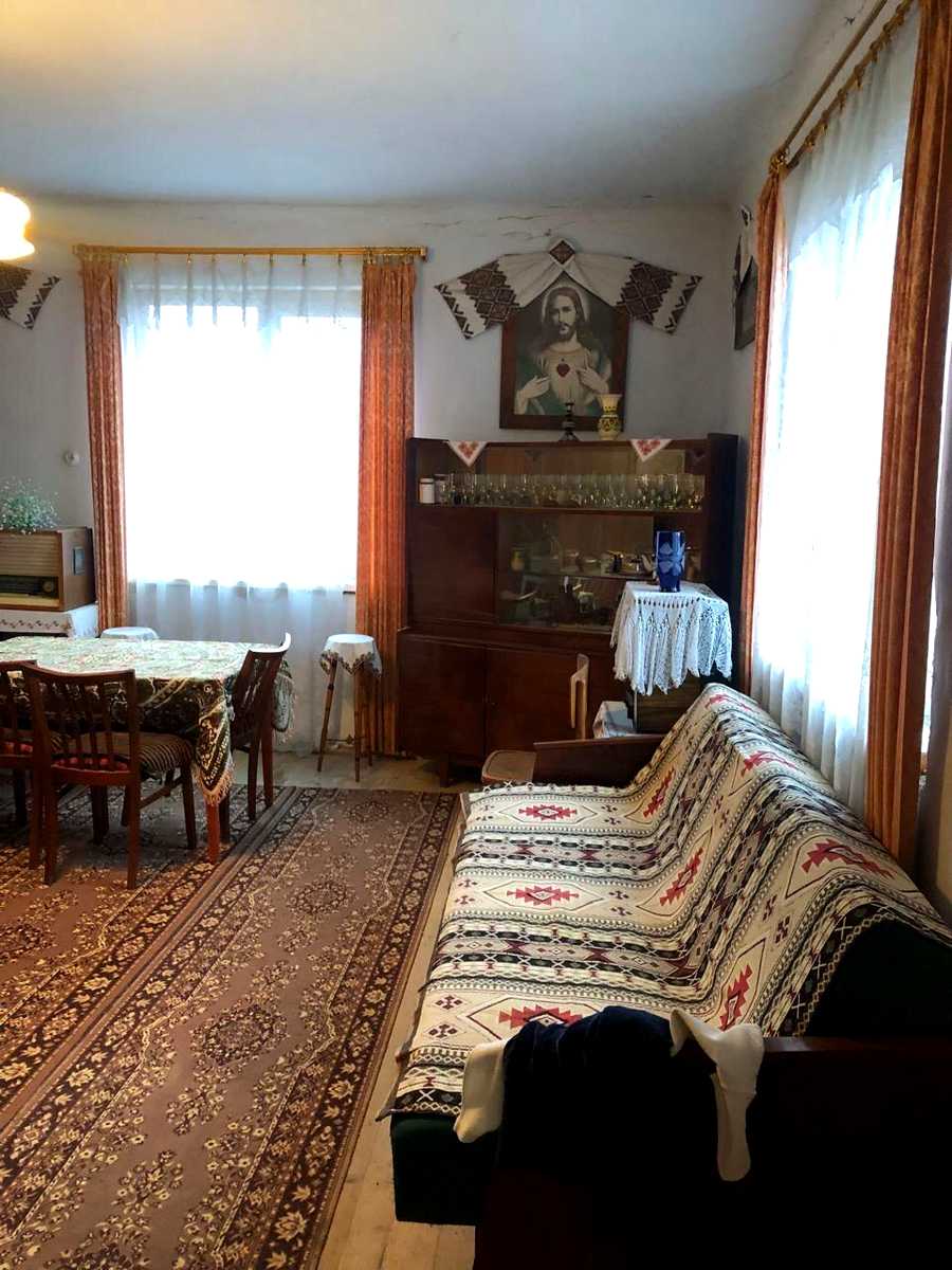 1850952333753062
