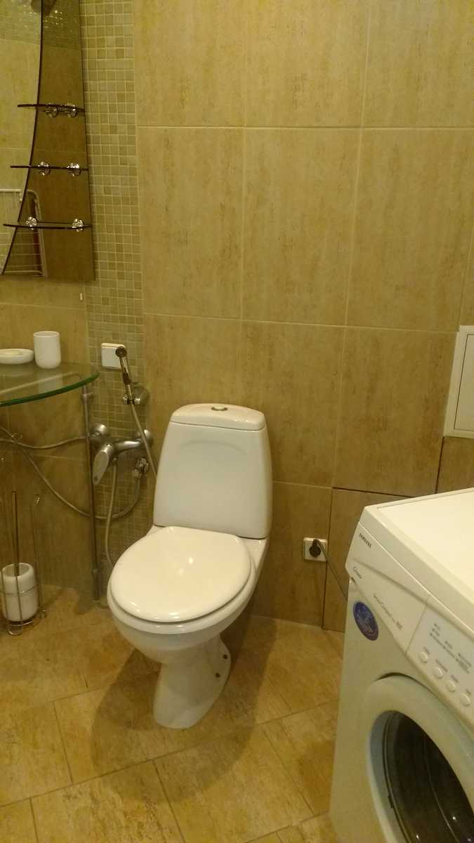 1697090020377701