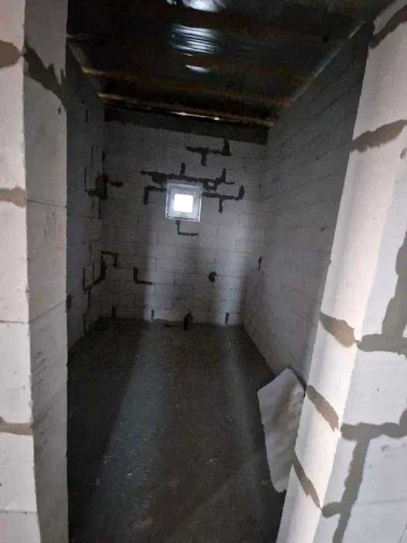 1842794050883102