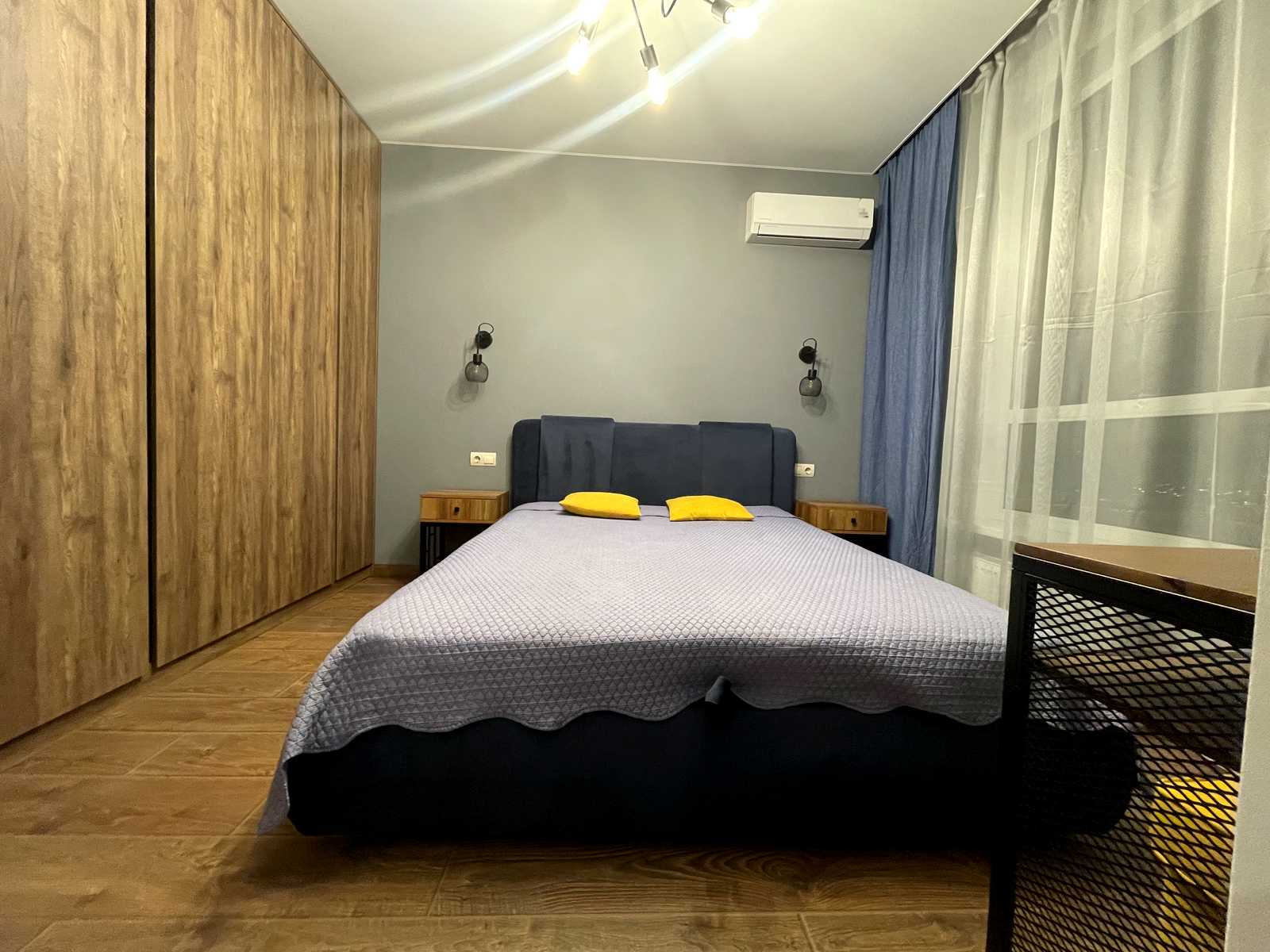 1756080345658835