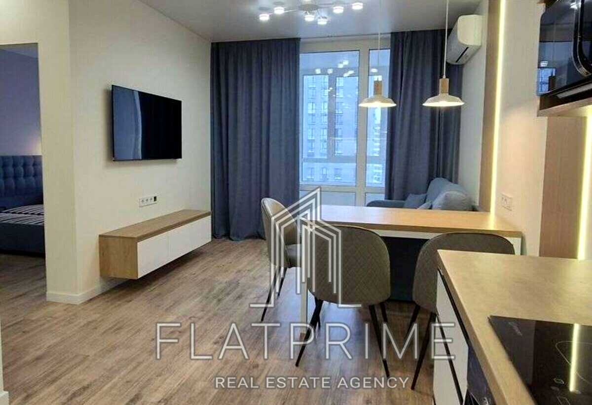 1826839243662256