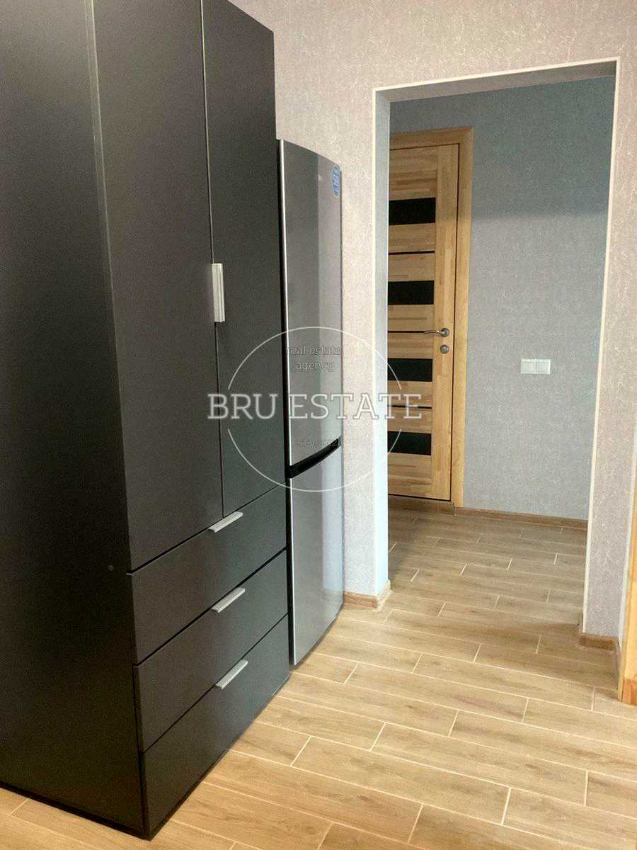 1839001048822331
