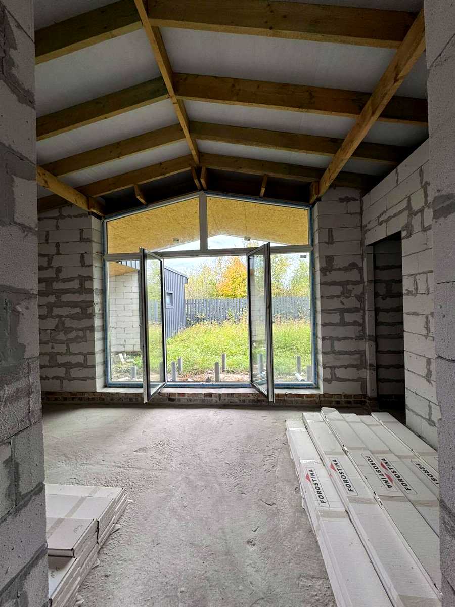 1847313828210081