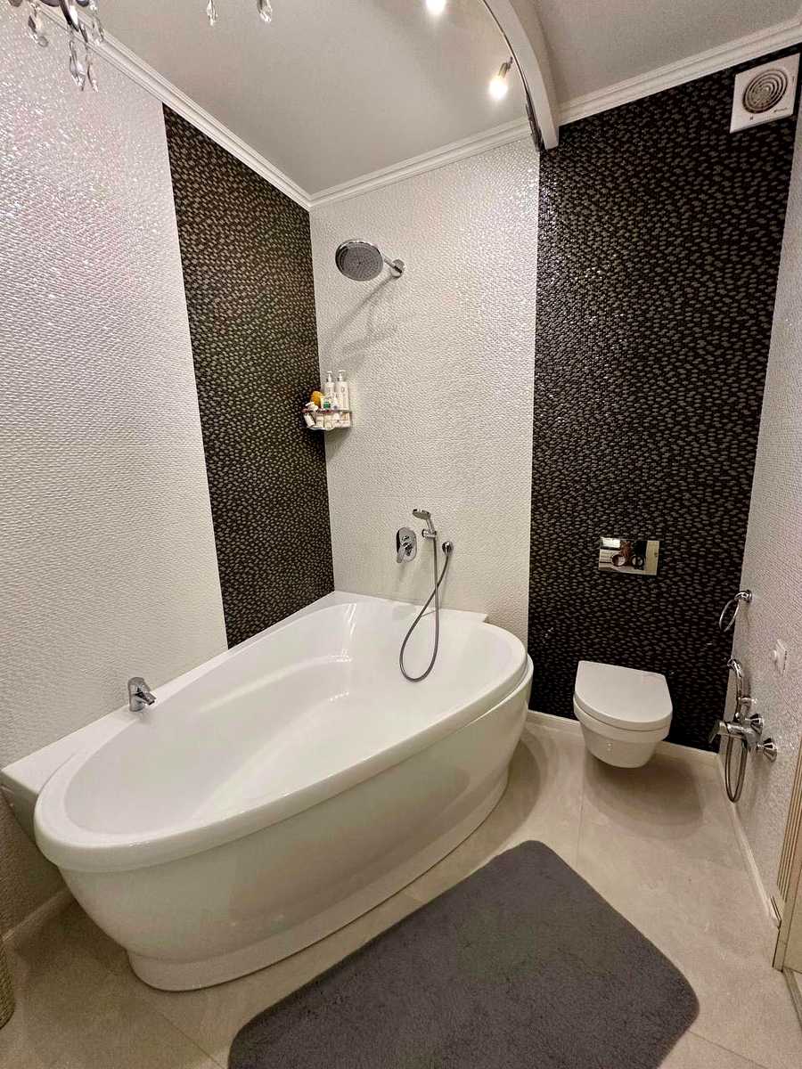 1837247960078699