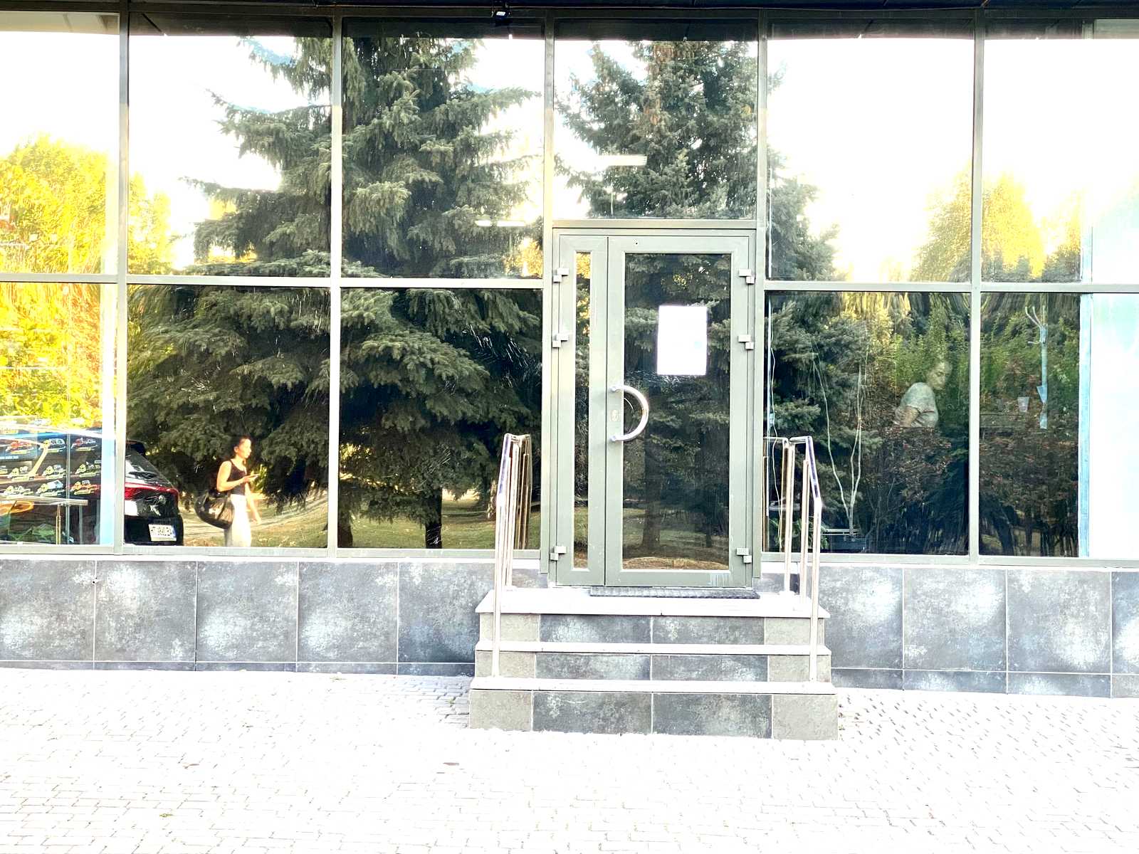 1778548094836827
