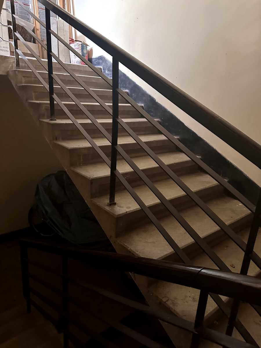 1834848720615944