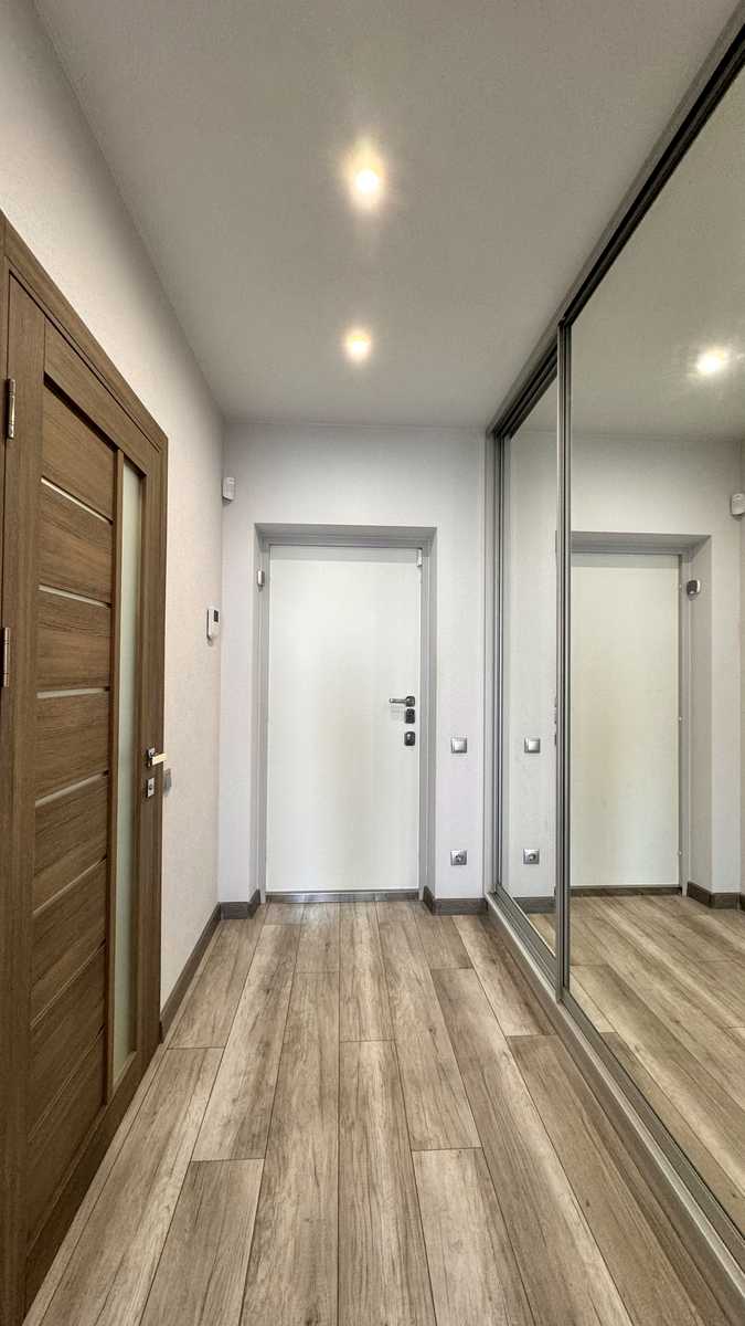 1804548407905922