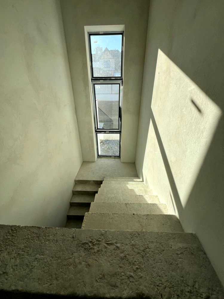 1829484632670673