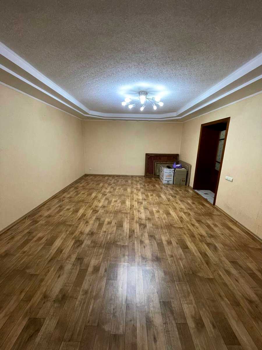 1850051478515811