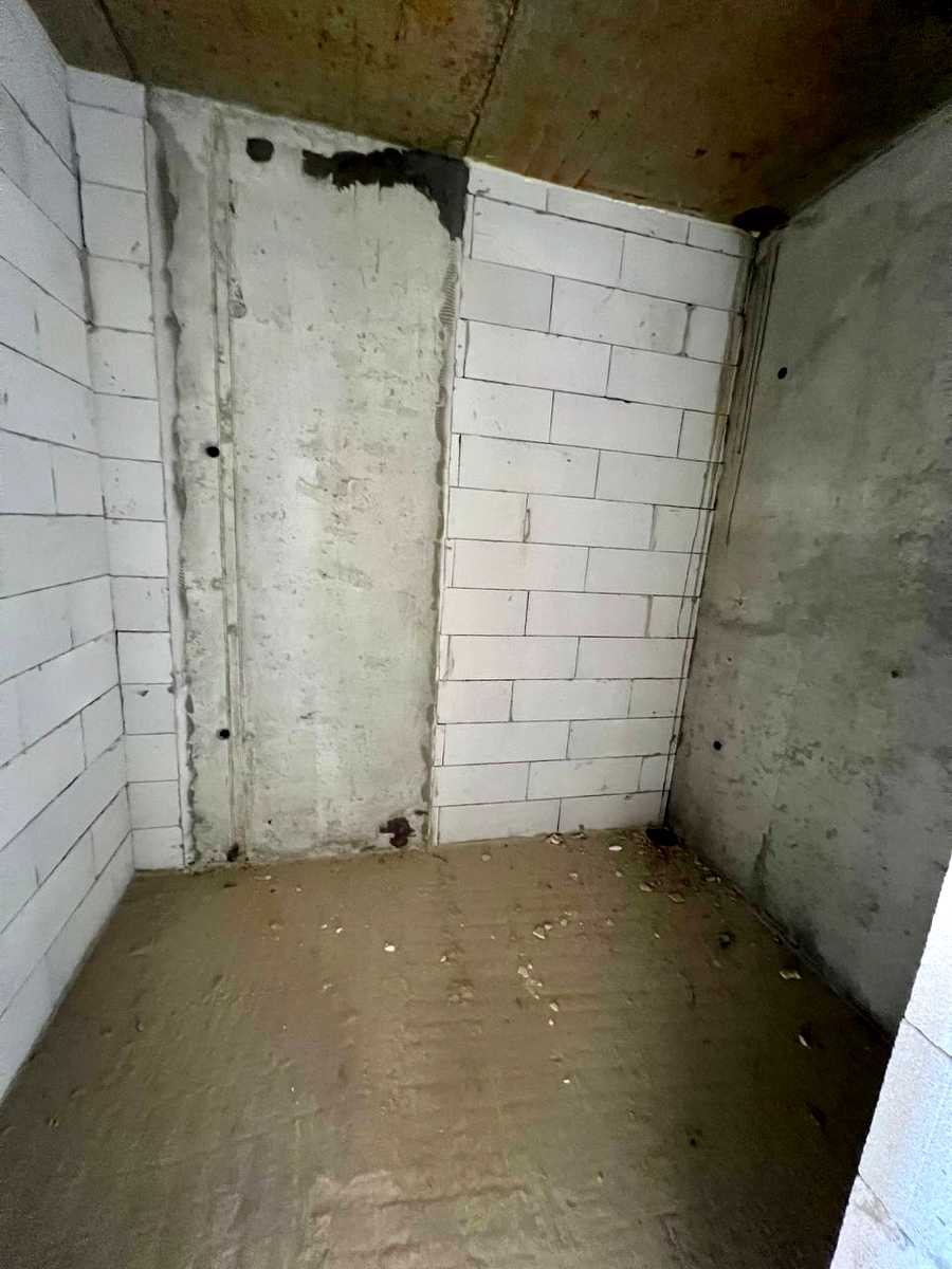 1842806538644727