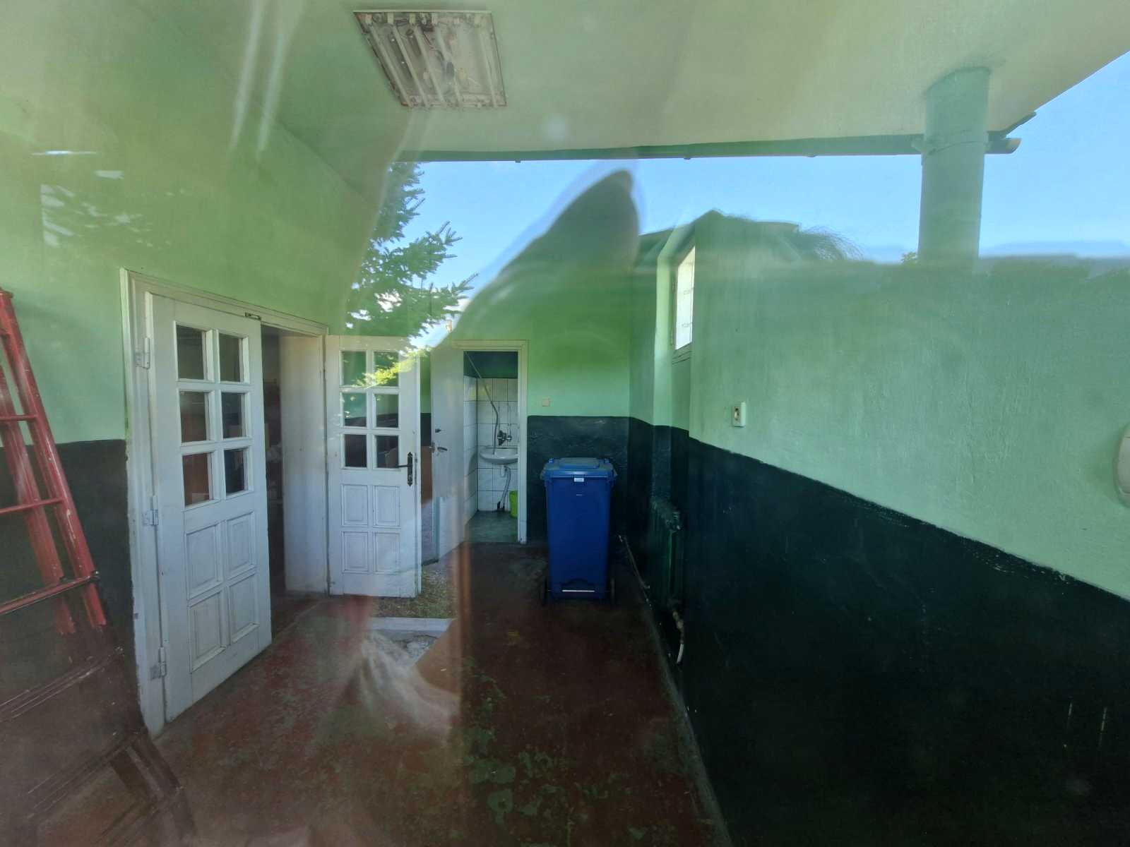 1839881465729823