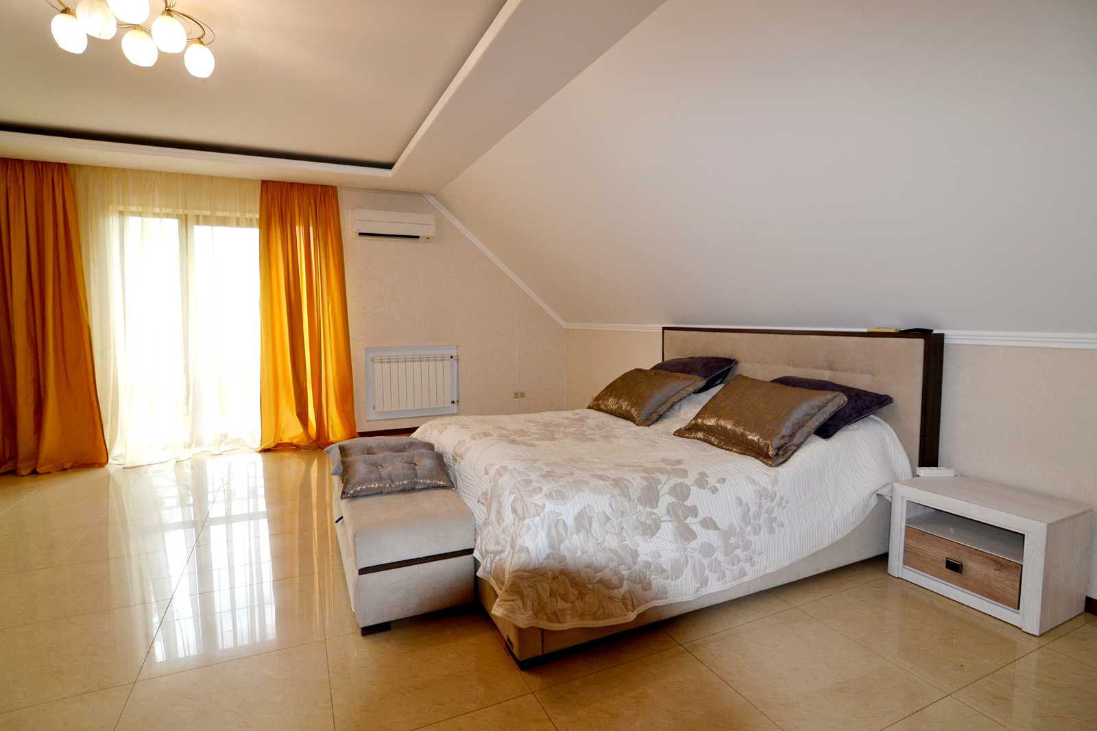 1841872069405867