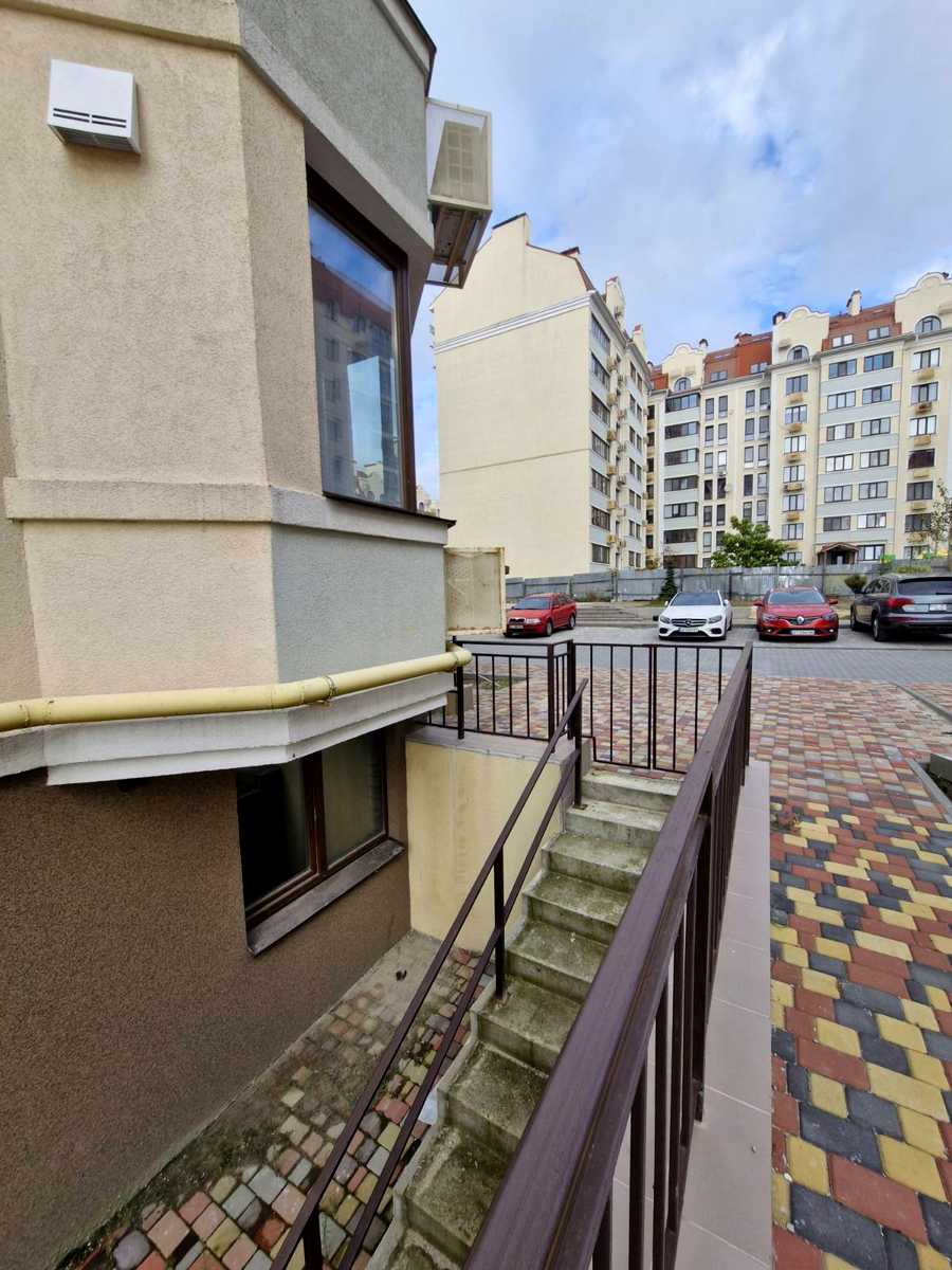 1850384353413832