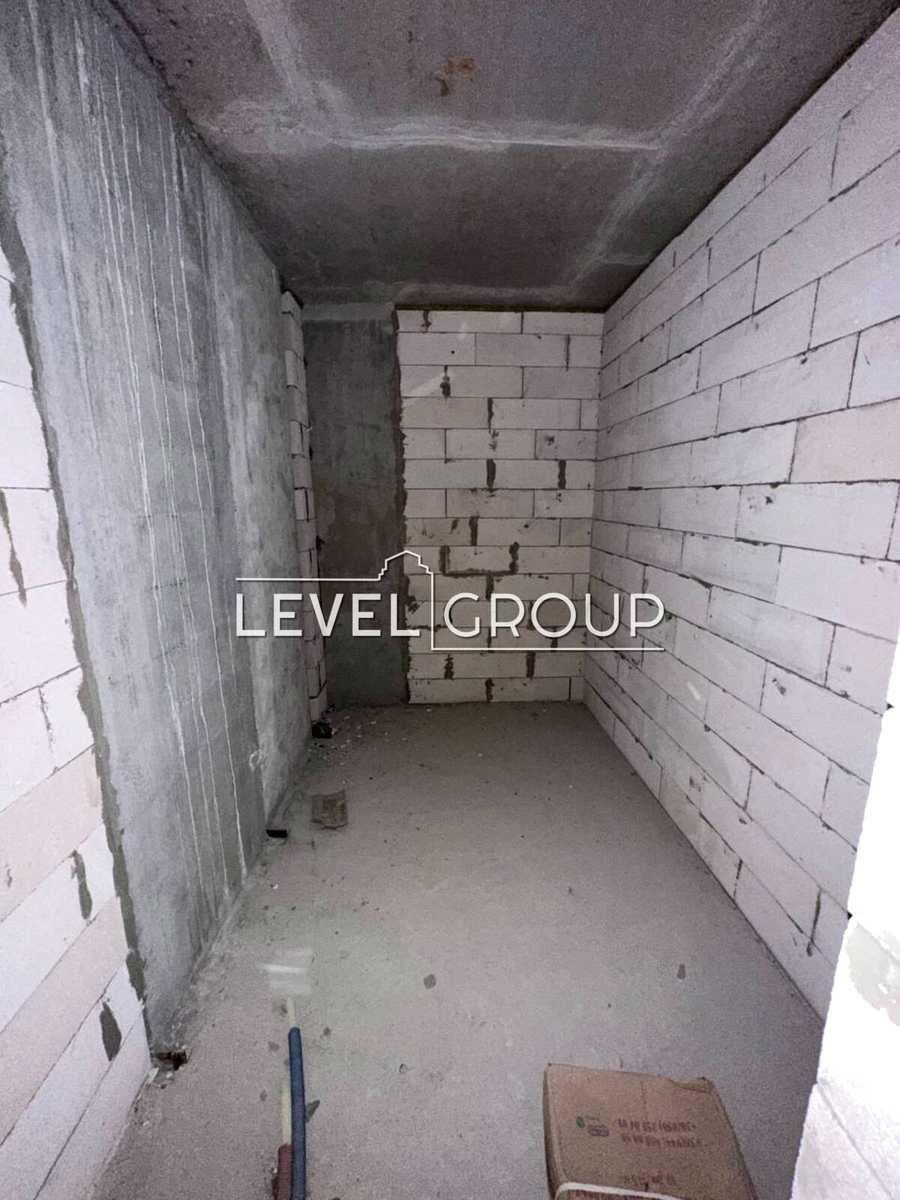 1849673521590736