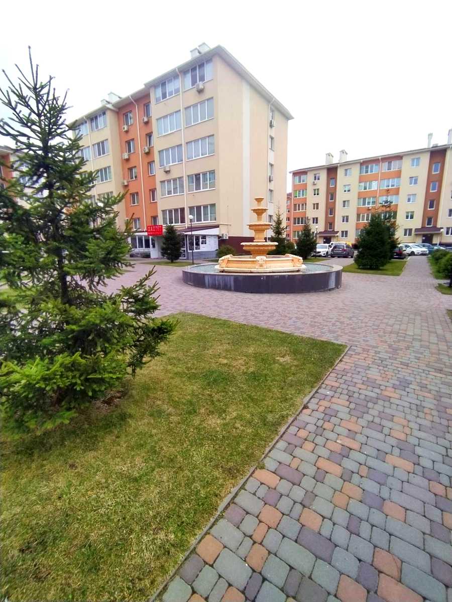 1761446785861728