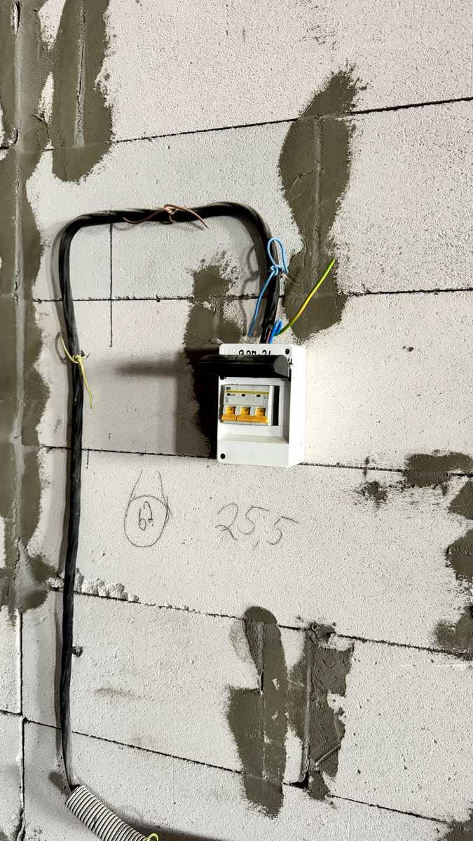 1835292013277914