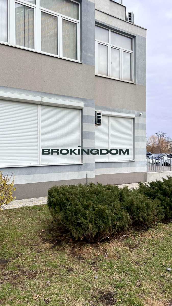 1827020233842475