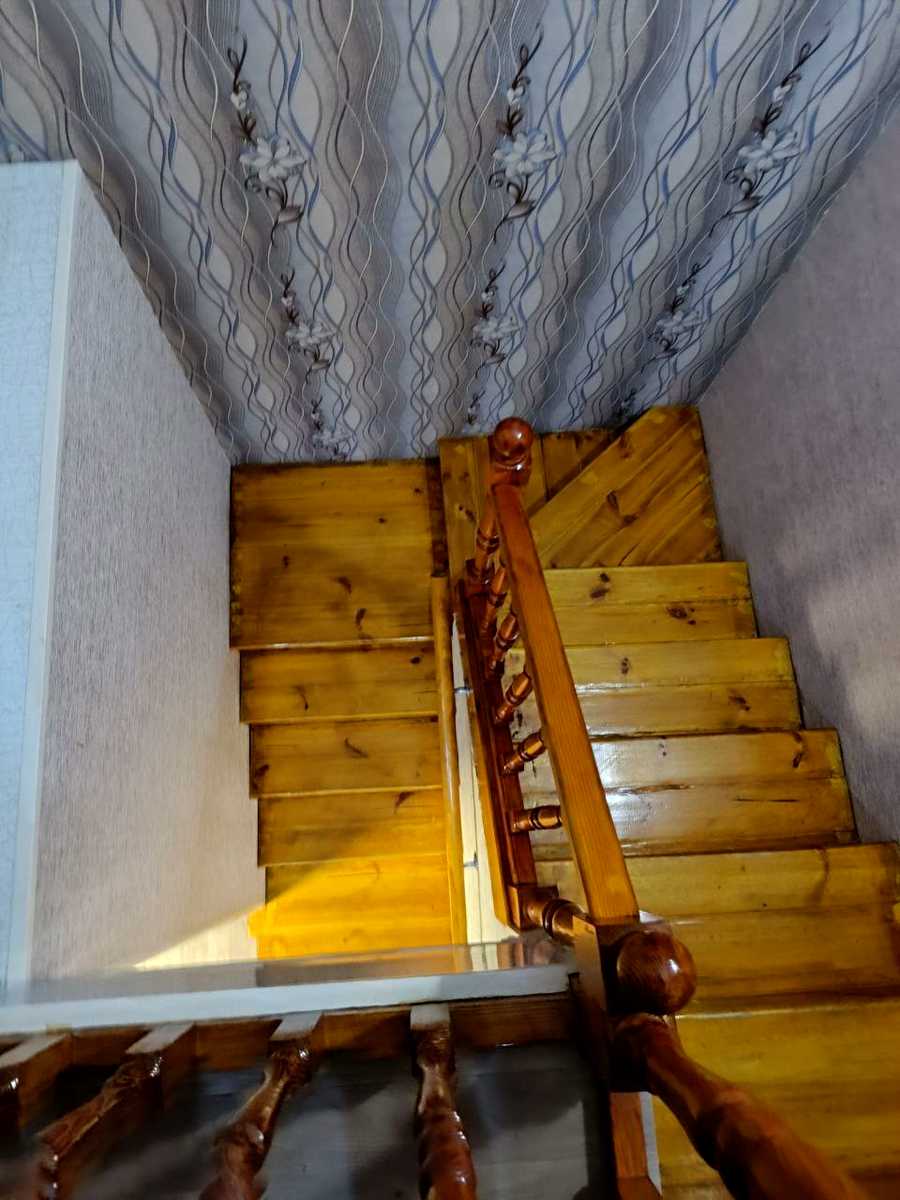 1839779903404640