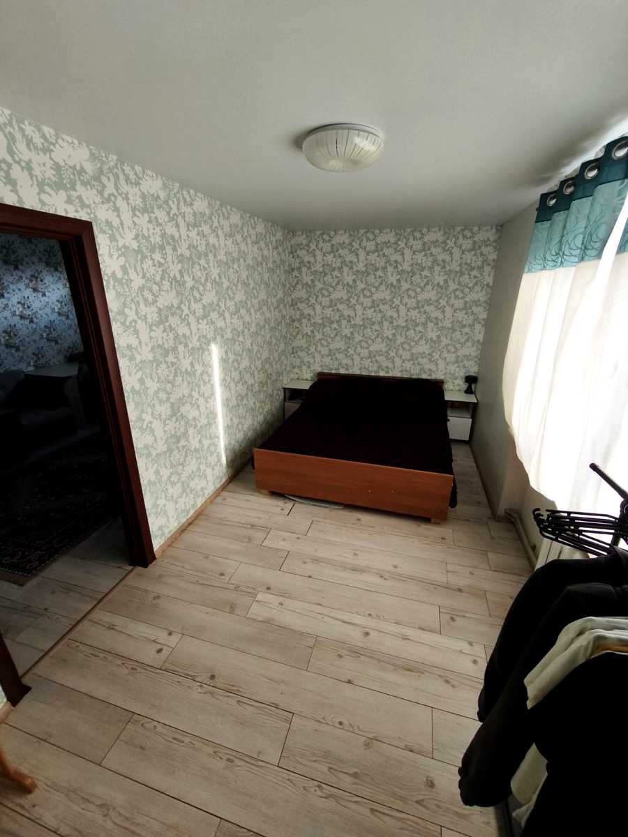 1849669578105694