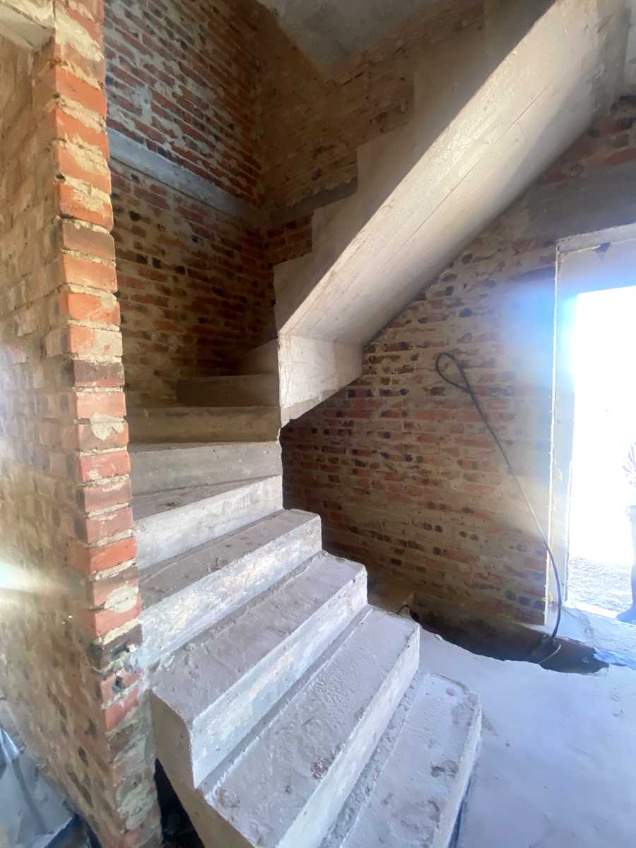 1841617433701068