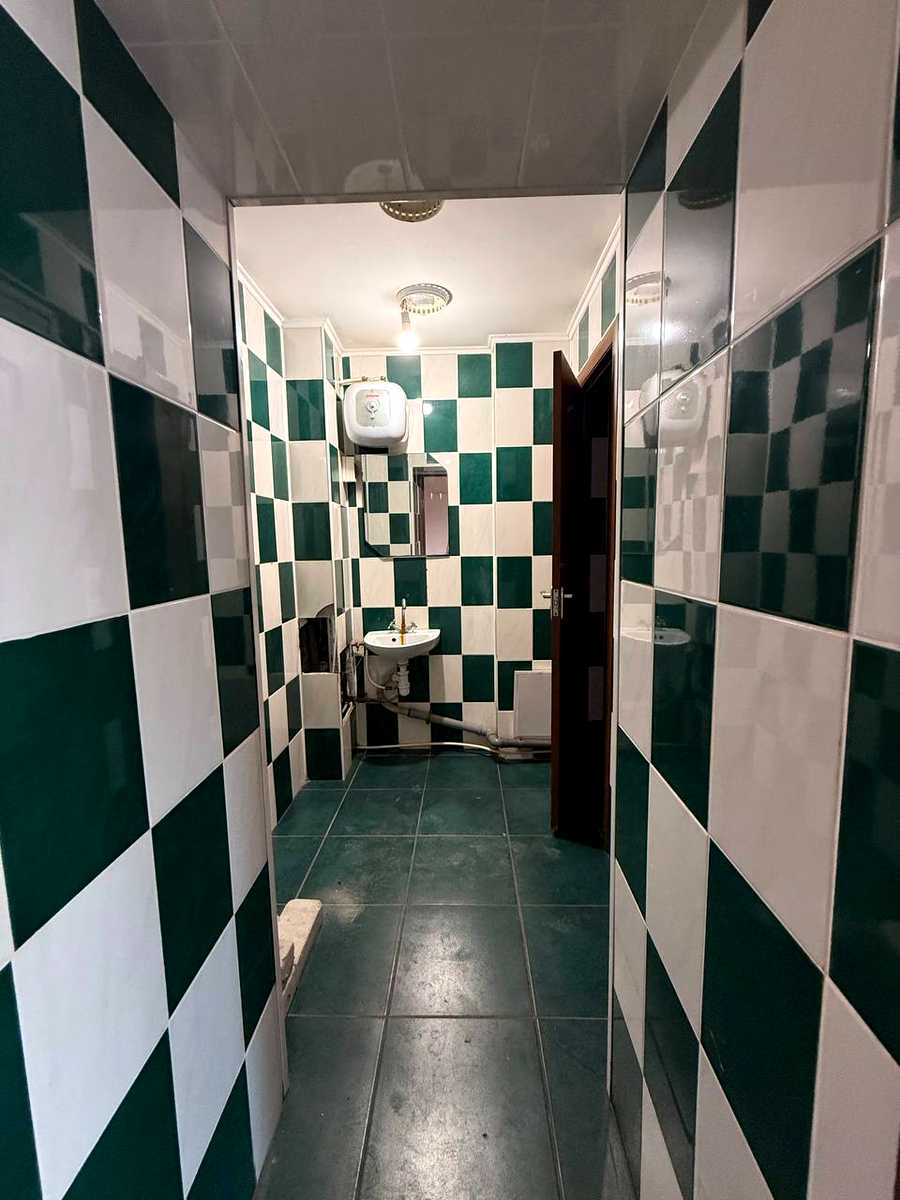 1839615673808648