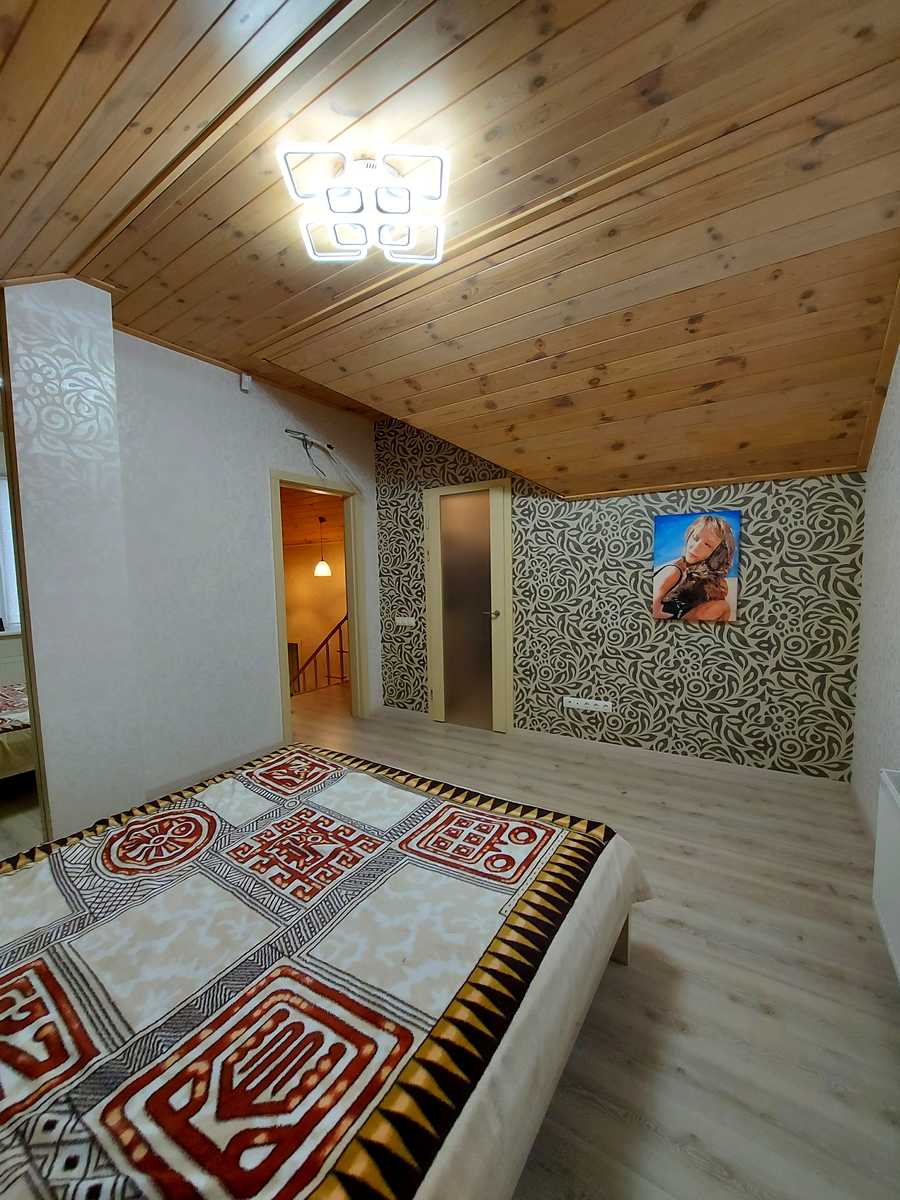 1787913641673957