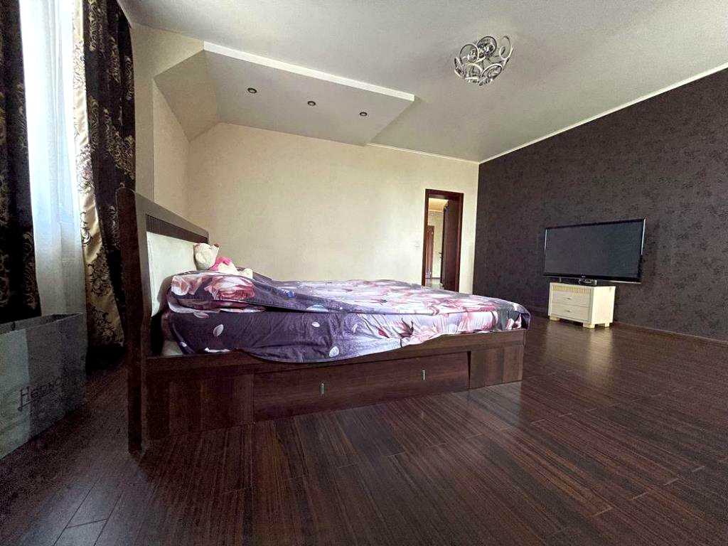 1813369843552740