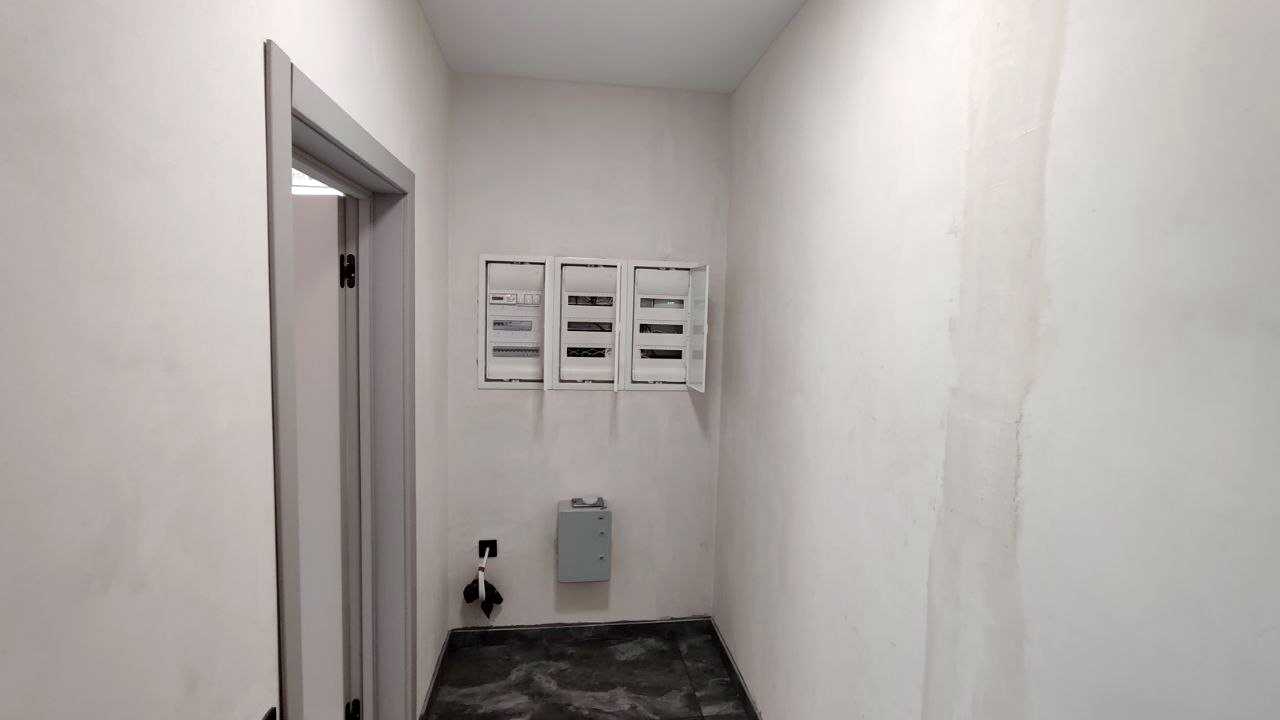 1849221592034353