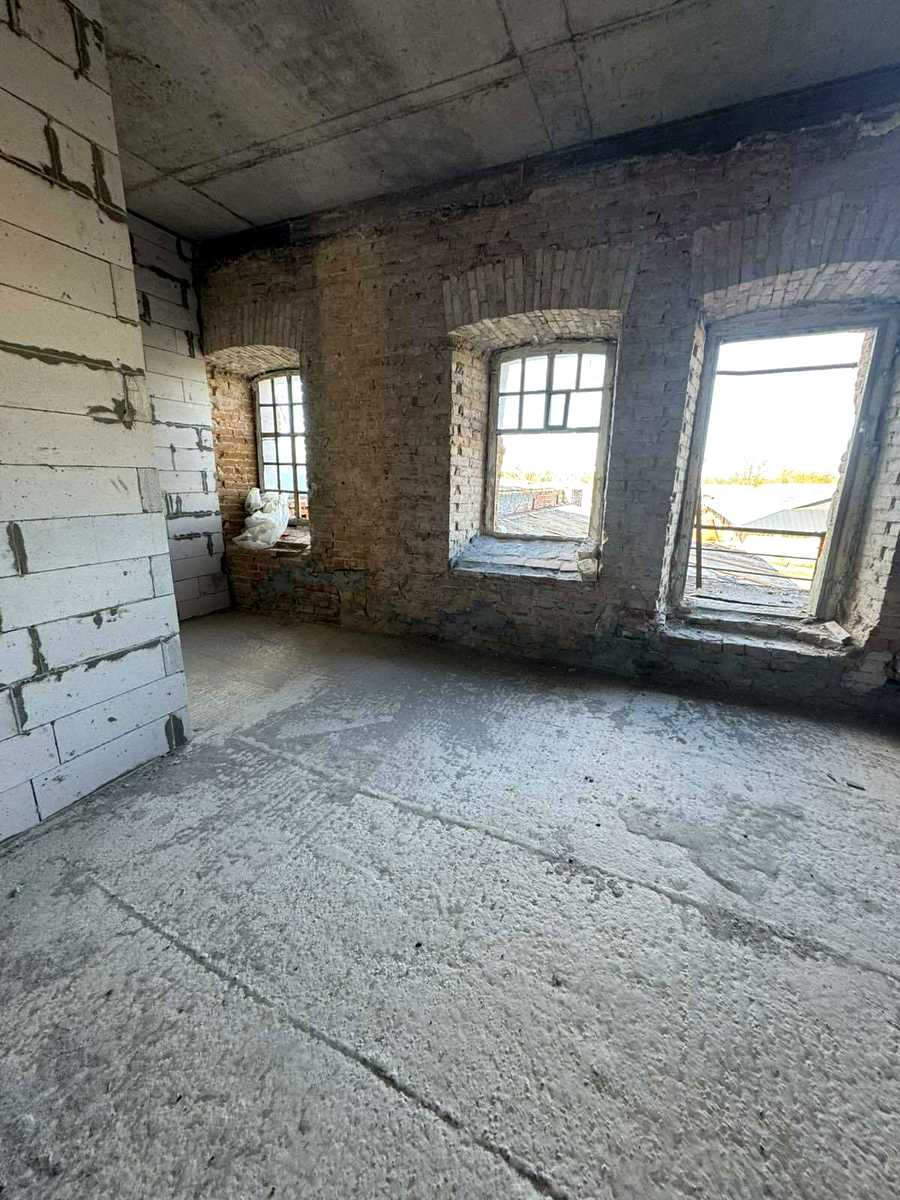 1830647834049752