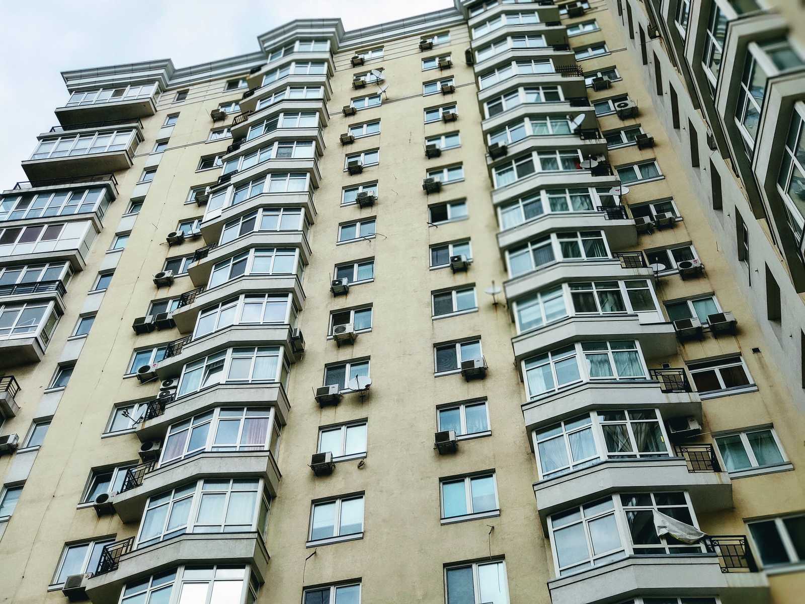 1742143585974995