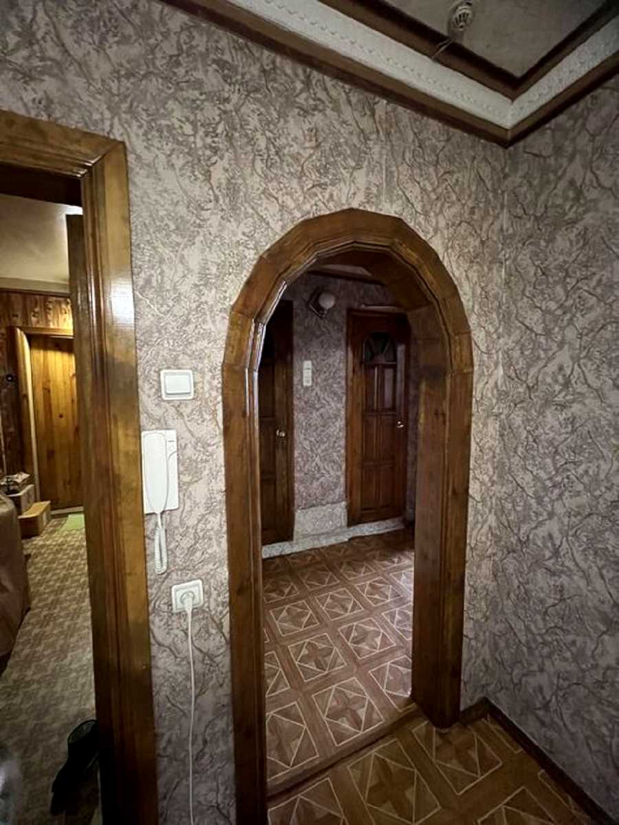1832731079696785