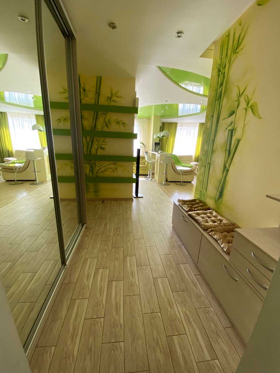 1828182682384845