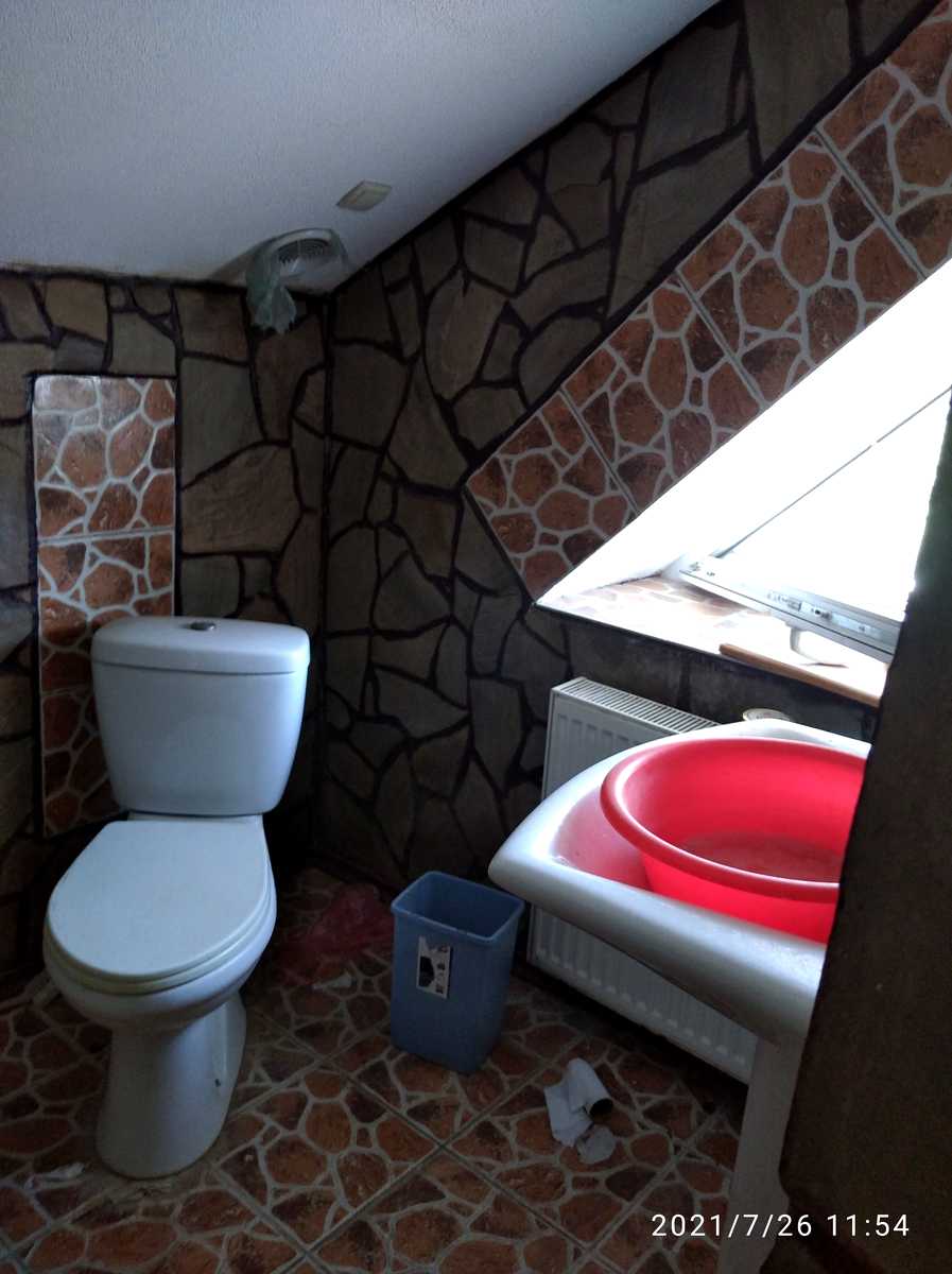 1713870562533296