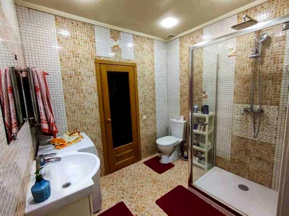 1831464681703258