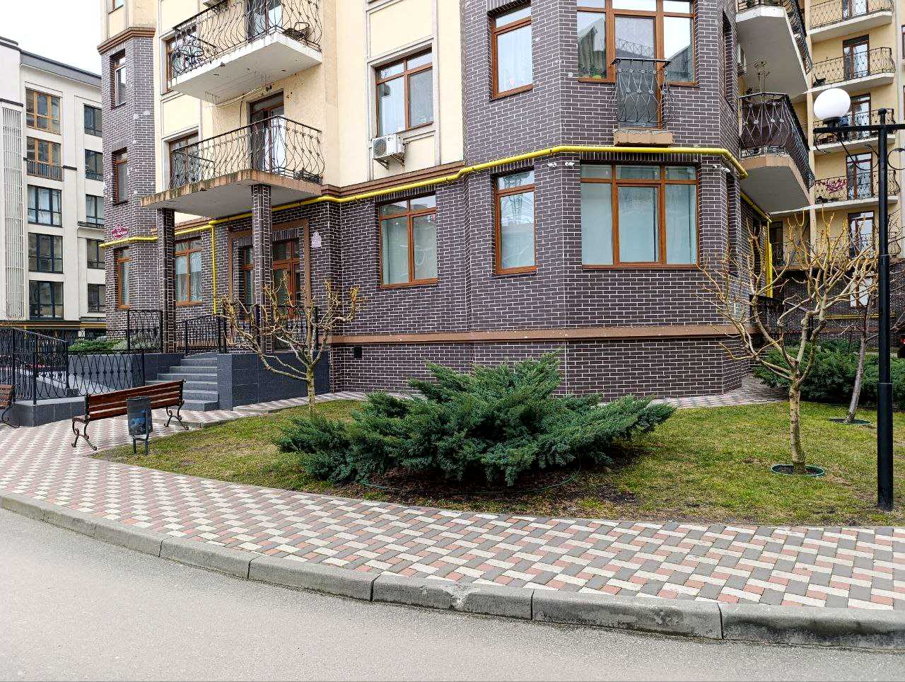 1840267765971657