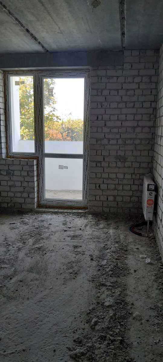 1839084215847472