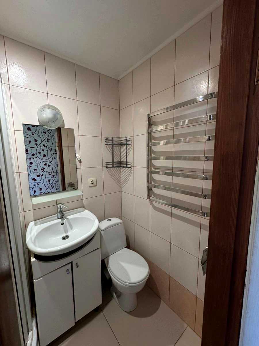 1836537048382113