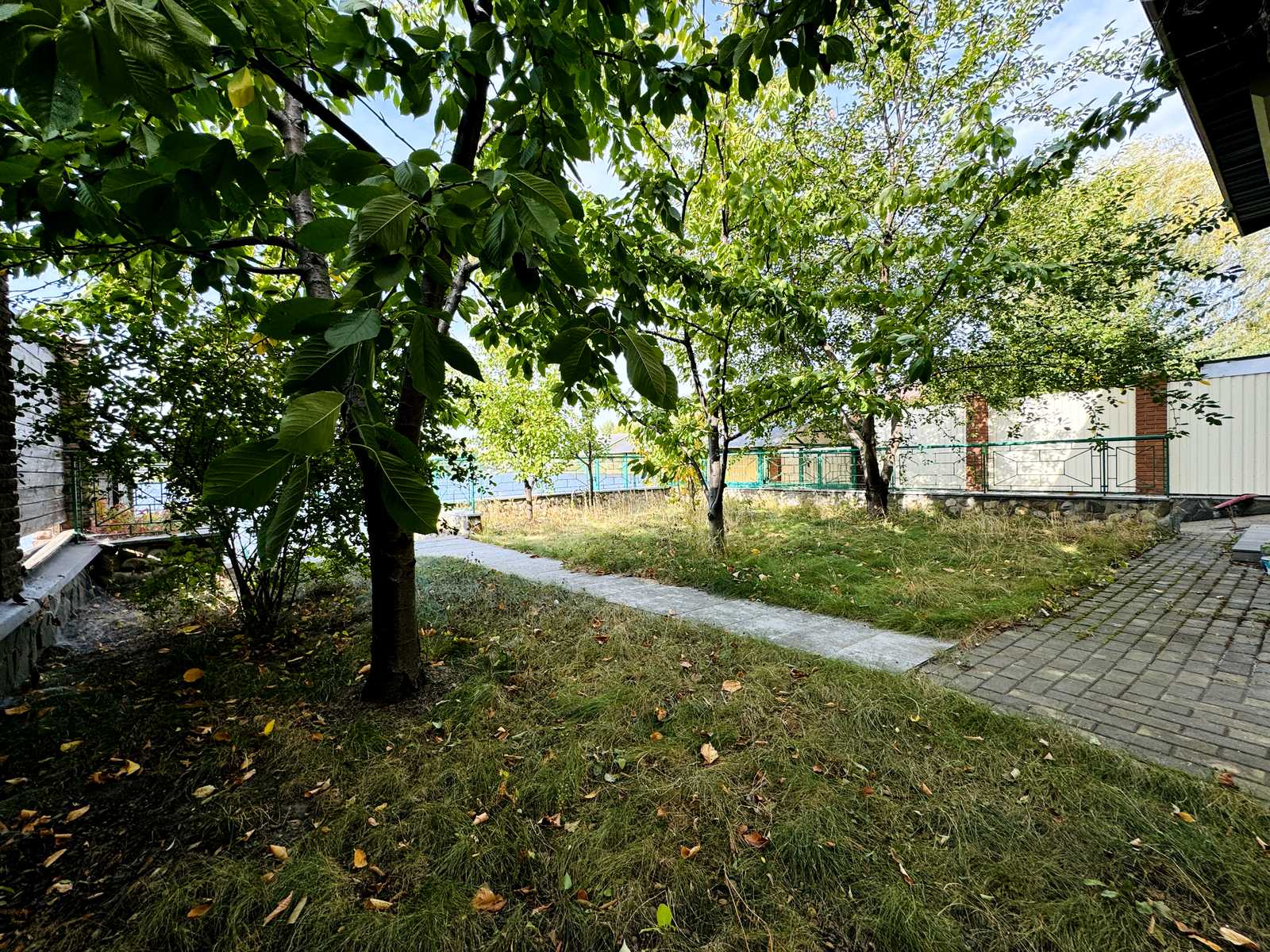 1812060331346209