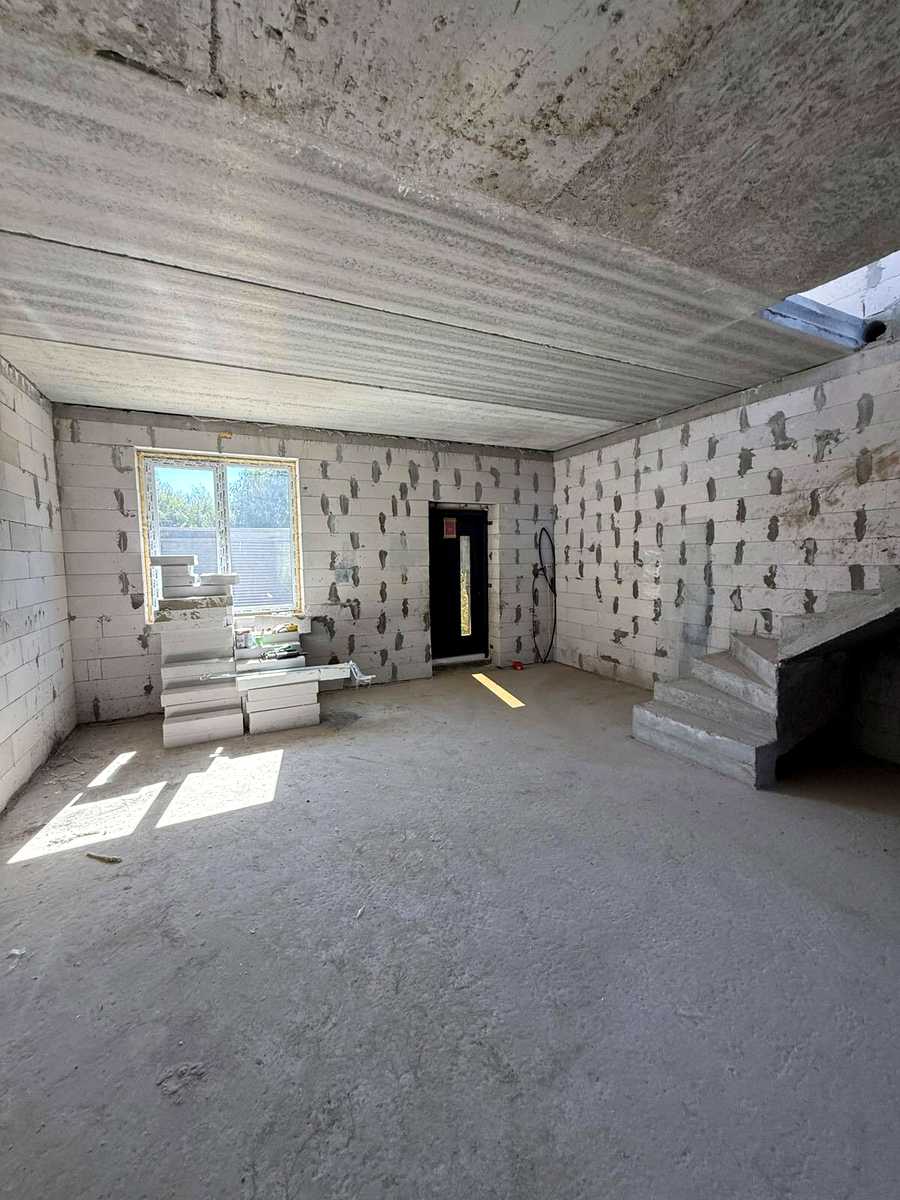 1843676141012971