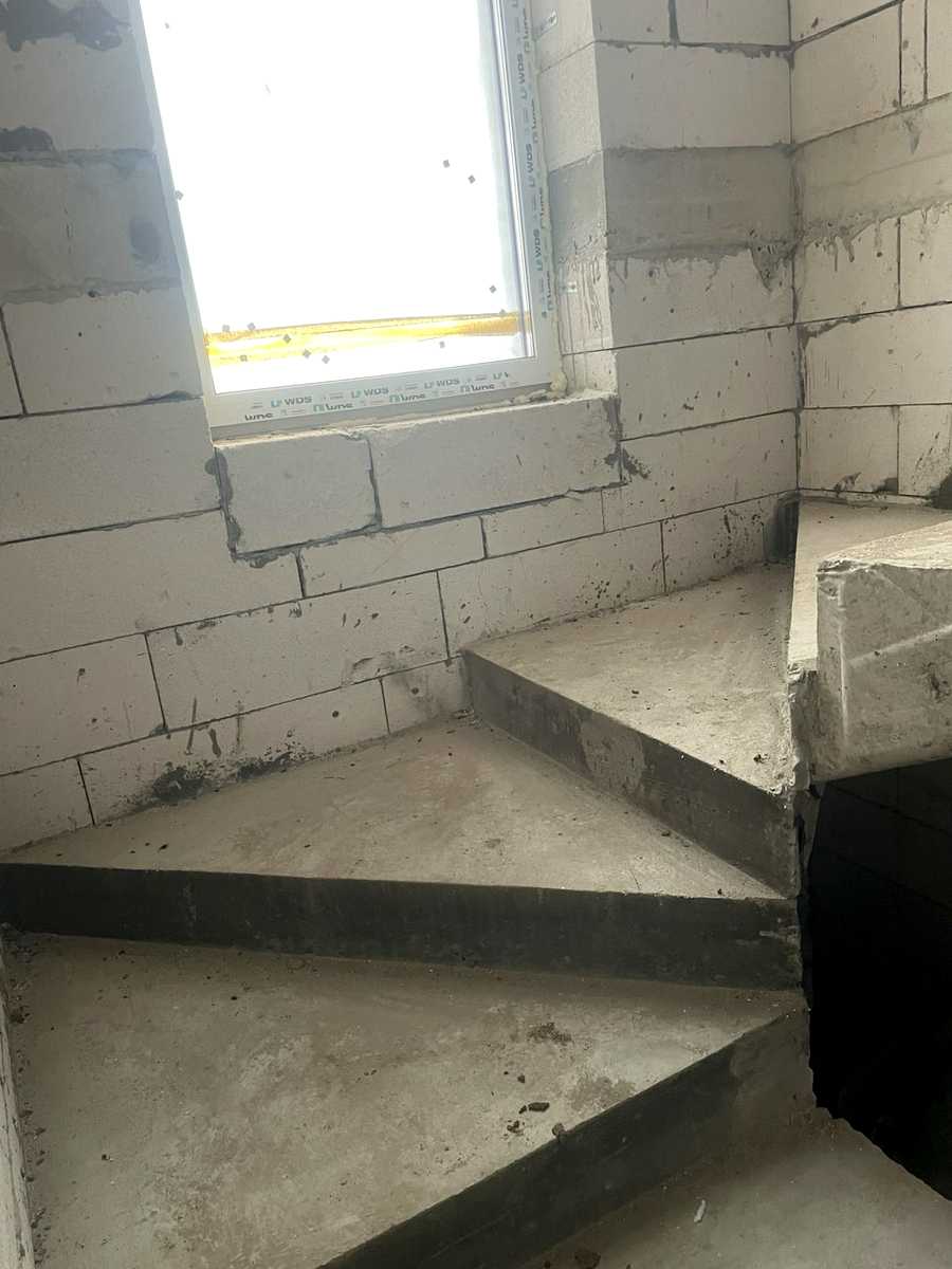 1837810635728153