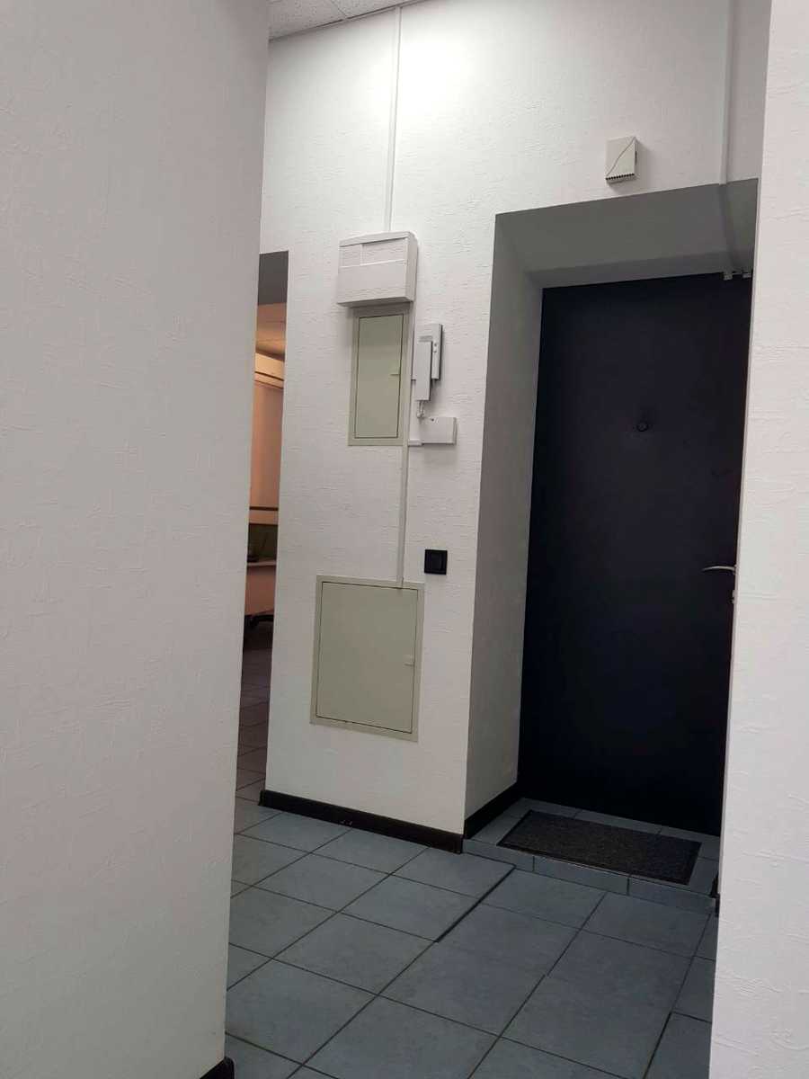 1696879757088777